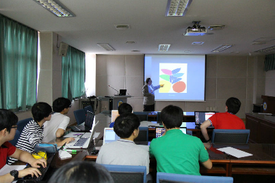 Special lecture on Solving Equations Visually with Polynomiography and Making Art